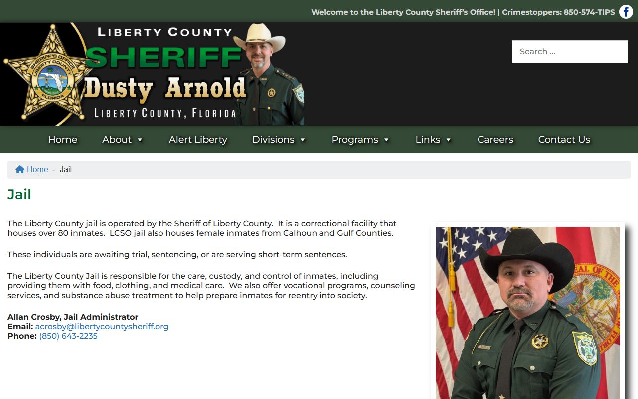 Liberty County Jail page showing the operator and population for inmate lookup